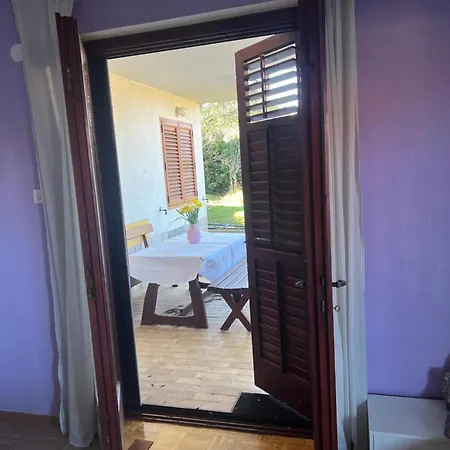 Maris Apartment