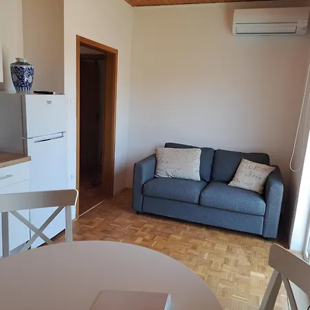 Maris Apartment