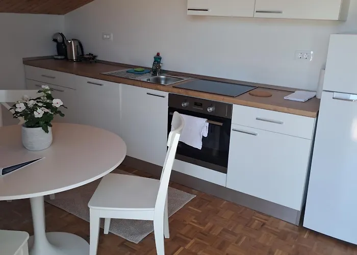 Maris アパート イゾラ